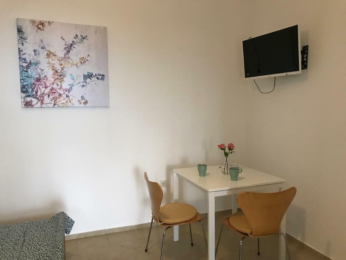 Studio Apartment Milla Rijeka Eksteriør billede